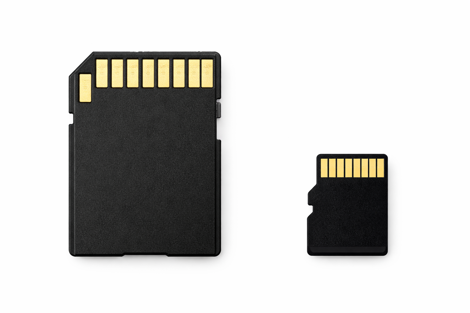 Wie unterscheiden sich SD-Karte und microSD-Karte auf dem Bild?